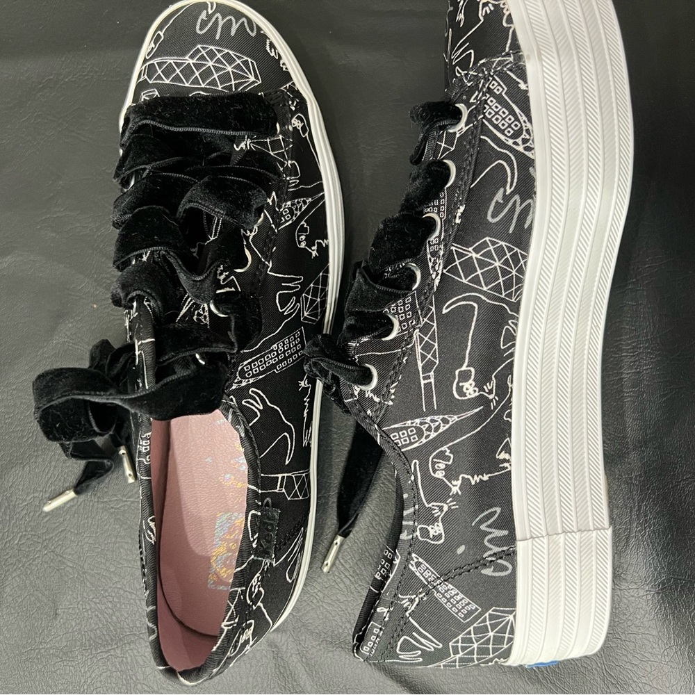 Black Patterned Women's Shoes